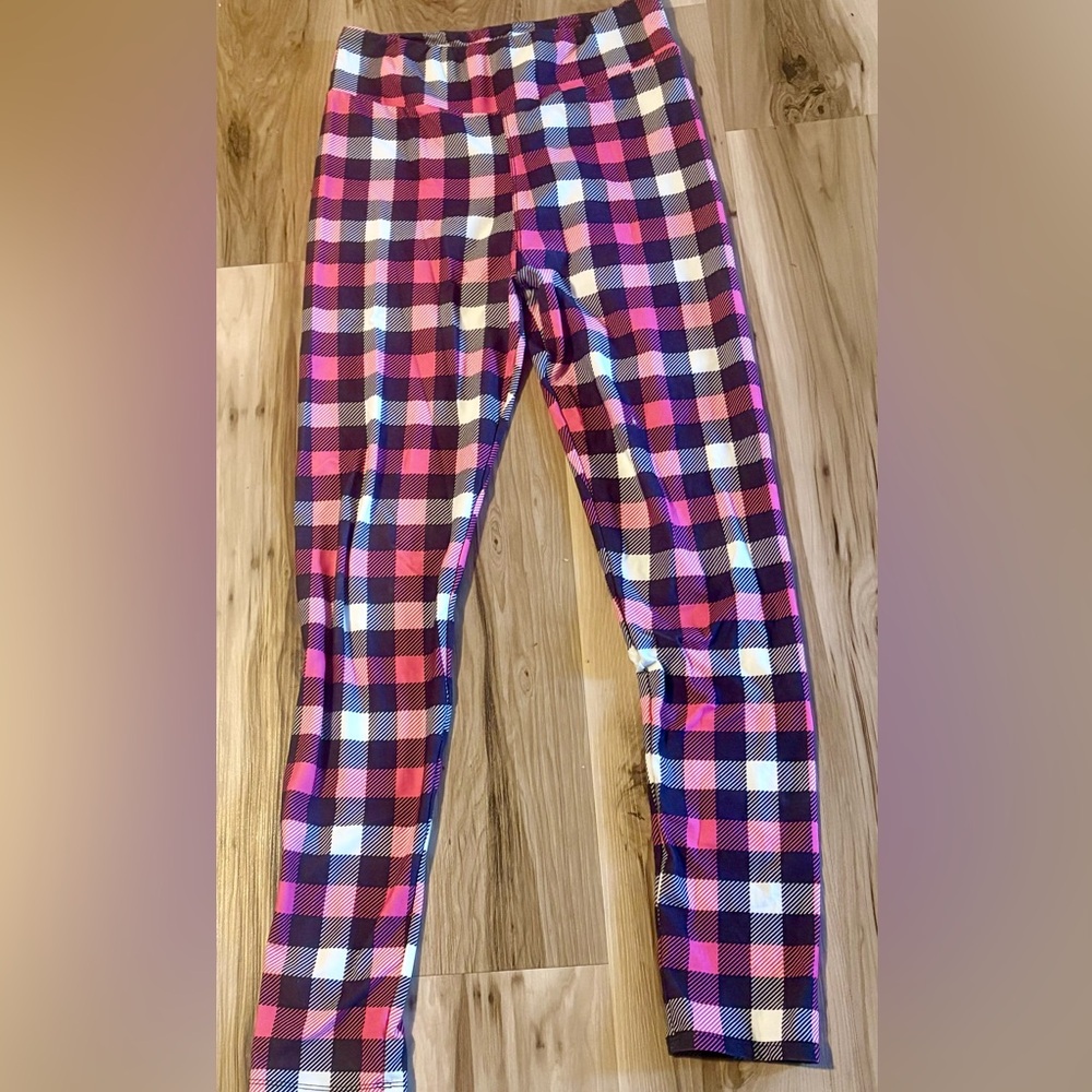 Women’s Pink Plaid Leggings